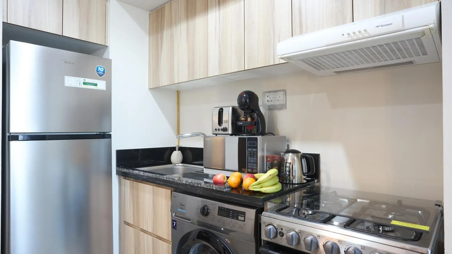 Modern High-Floor 1Br Apartment With Balcony, Pool Access & Golf Course View, Up To 4 Guests, By Stayfinity Dubai 0*,