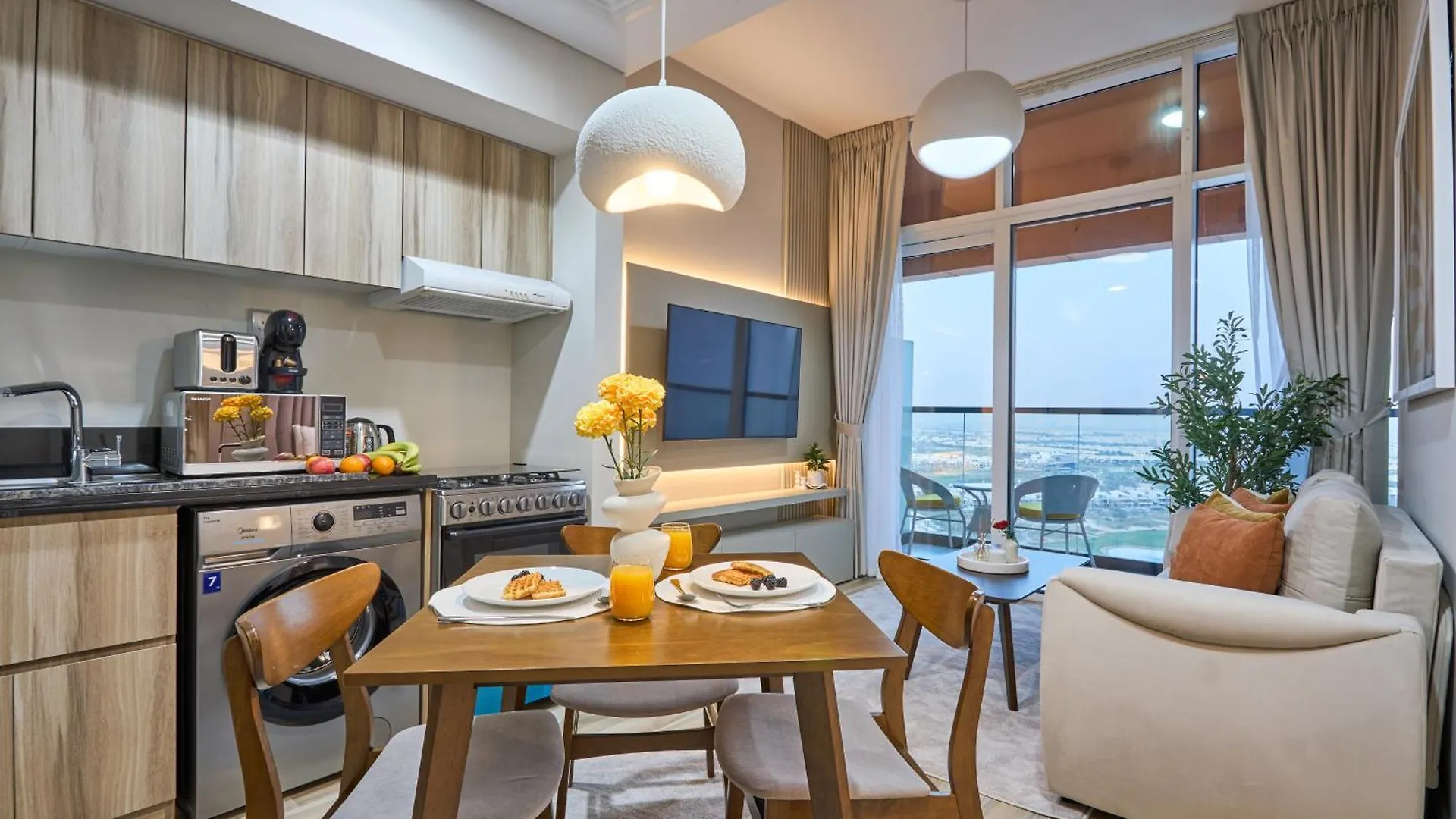 Modern High-Floor 1Br Apartment With Balcony, Pool Access & Golf Course View, Up To 4 Guests, By Stayfinity Dubai