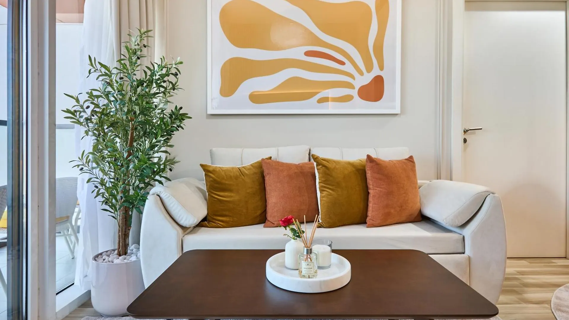 Modern High-Floor 1Br Apartment With Balcony, Pool Access & Golf Course View, Up To 4 Guests, By Stayfinity Dubai 0*,  United Arab Emirates