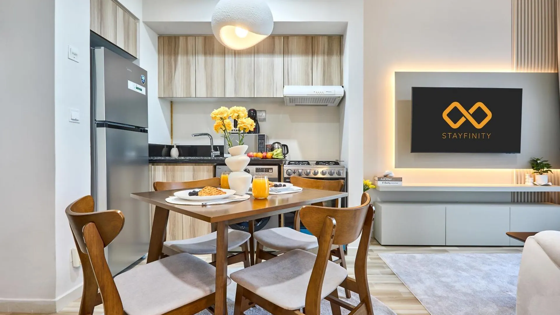 Modern High-Floor 1Br Apartment With Balcony, Pool Access & Golf Course View, Up To 4 Guests, By Stayfinity Dubai